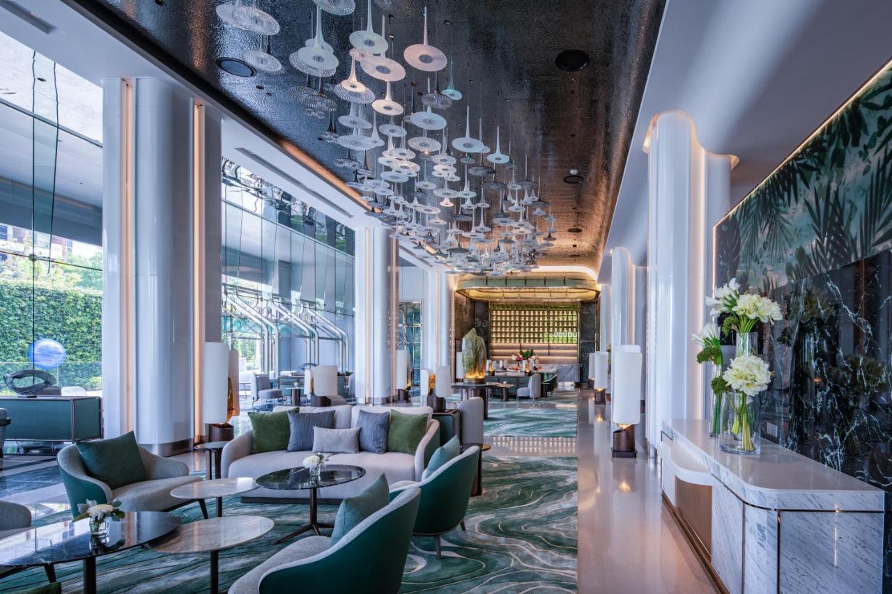 Grande Centre Point Space Pattaya Extérieur photo The lobby